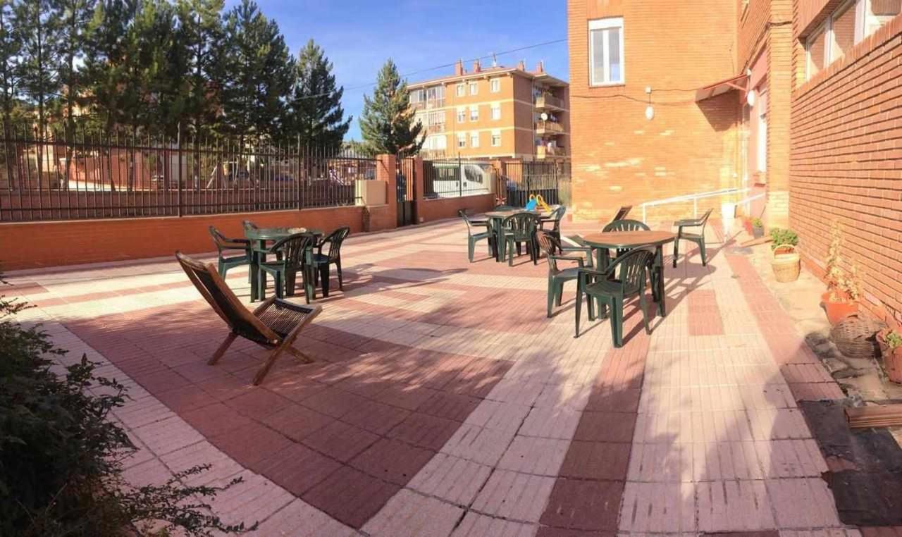 Albergue Ciudad Del Doncel Siguenza Rum bild